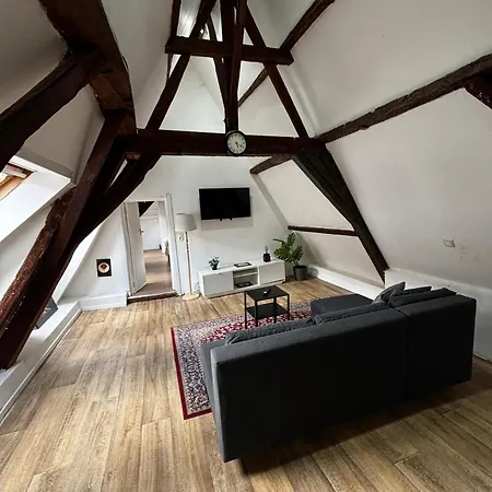 Apartamento Stylish 2br &1lr Apt, Prime Belgian Location *