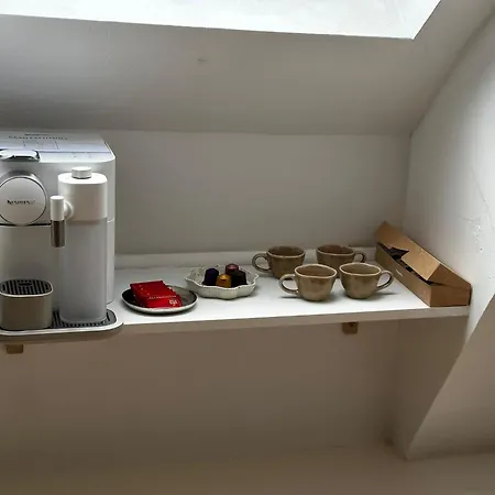Stylish 2br &1lr Apt, Prime Belgian Location ヘント