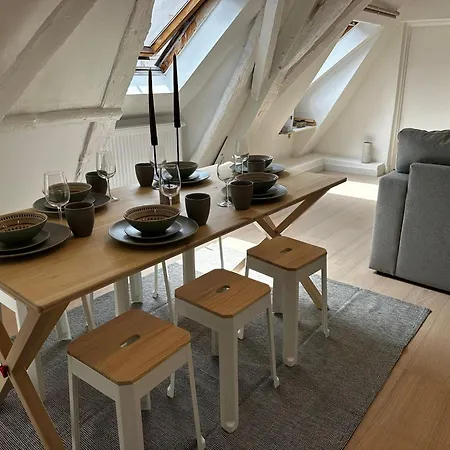 Stylish 2br &1lr Apt, Prime Belgian Location アパート ヘント