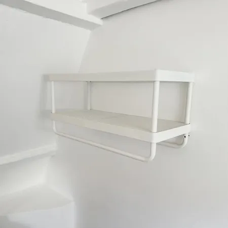 Stylish 2br &1lr Apt, Prime Belgian Location *