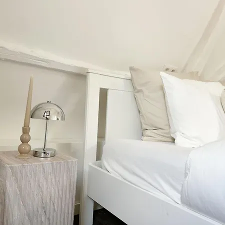 アパート Stylish 2br &1lr Apt, Prime Belgian Location ヘント
