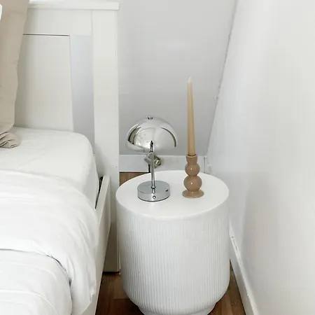 Stylish 2br &1lr Apt, Prime Belgian Location アパート ヘント
