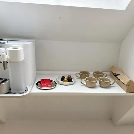 Stylish 2br &1lr Apt, Prime Belgian Location * ヘント