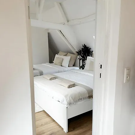 Stylish 2br &1lr Apt, Prime Belgian Location アパート ヘント