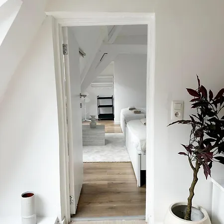 Stylish 2br &1lr Apt, Prime Belgian Location アパート ヘント