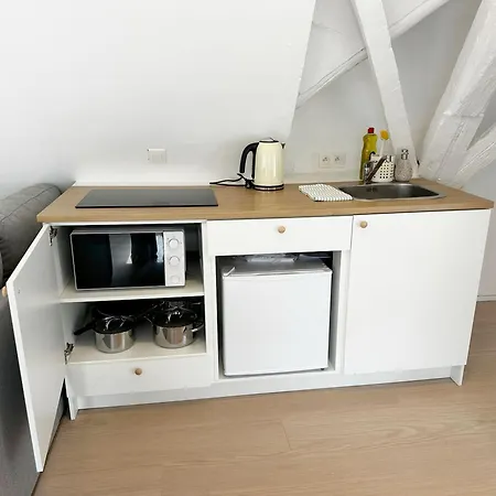 Stylish 2br &1lr Apt, Prime Belgian Location アパート ヘント
