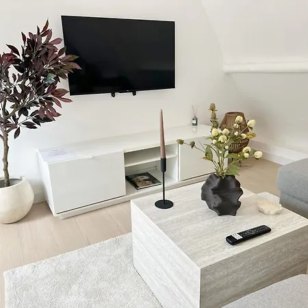 アパート Stylish 2br &1lr Apt, Prime Belgian Location *