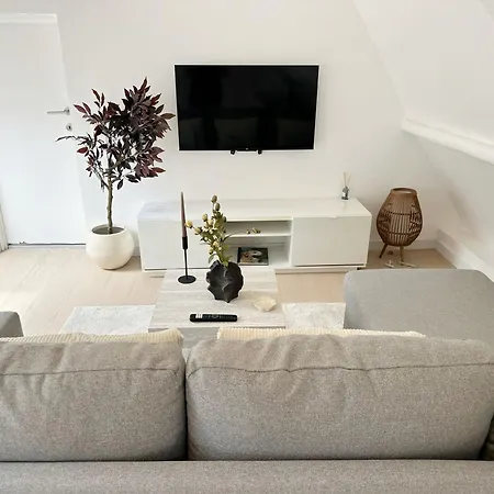 Stylish 2br &1lr Apt, Prime Belgian Location アパート ヘント